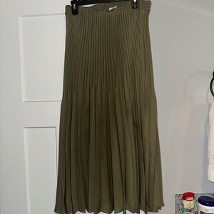 Max Studio Olive Green Pleated Midi Skirt